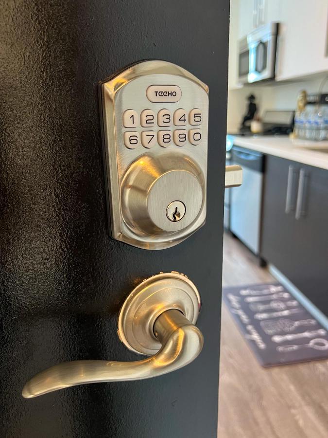 Bed & Breakfast Luxury Downtown Penthouse With Skyline Views *