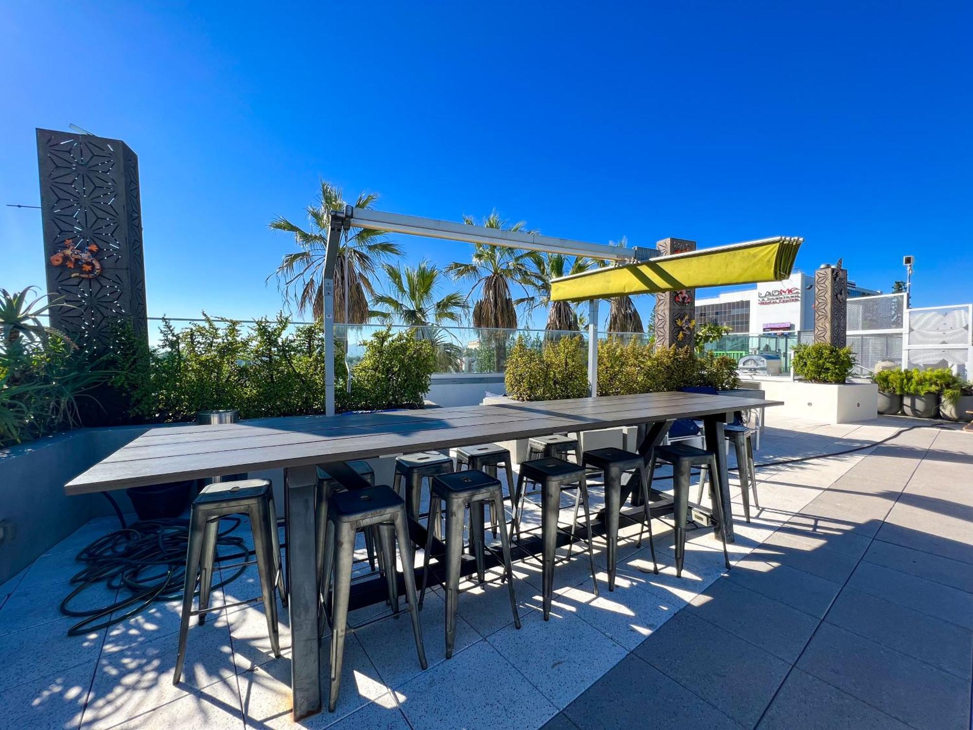 Luxury Downtown Penthouse With Skyline Views Acomodação com café da manhã  Los Angeles